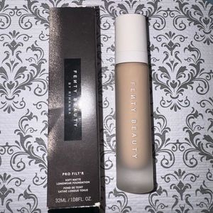 Fenty Beauty Pro Filt’r Foundation in shade 185